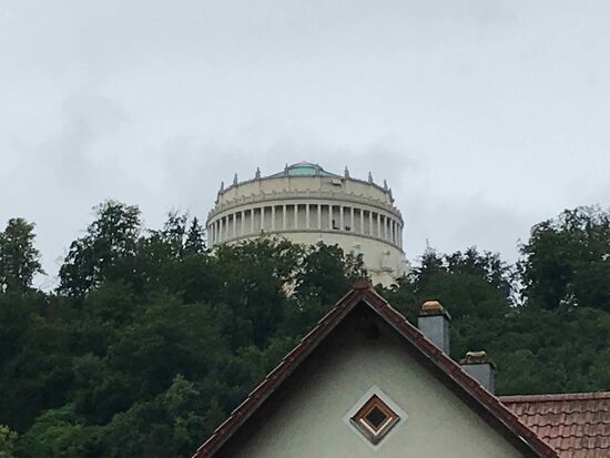 Der erste Blick auf die Befreiungshalle Kelheim