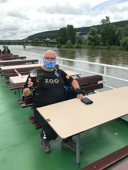 Keine Angst, den Mundschutz habe ich abgenommen, das Bier war schon gefiltert.