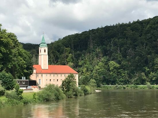 Blick zurück auf Kloster Weltenburg.