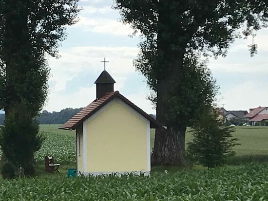 Es gibt keinen Platz, wo nicht noch eine Kapelle hinpasst.