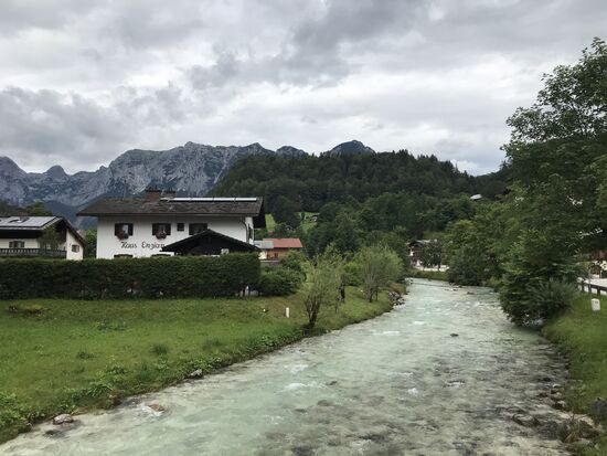 Das ist der Weg zum Hintersee, hier in Ramsau