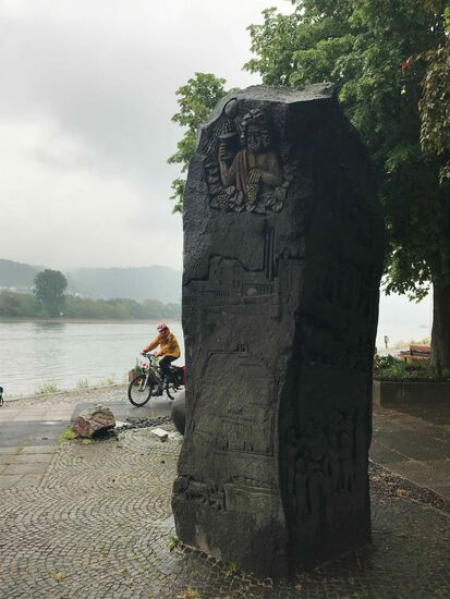 Der erste Regenstopp in Rhens am Rhein.