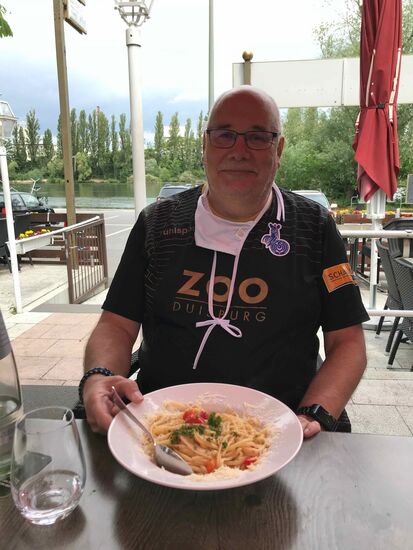 Sehr lecker zu Mittag gegessen, Linguine aglio e olio