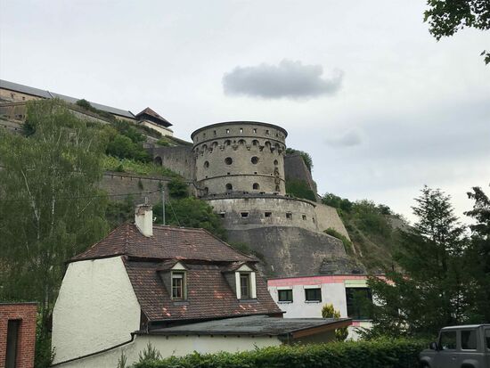 Und schon bin ich in Würzburg, Blick auf Festung Marienberg.