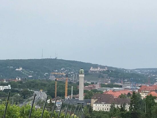 Kaum den Berg hoch, schon wird das Wetter schlechter.