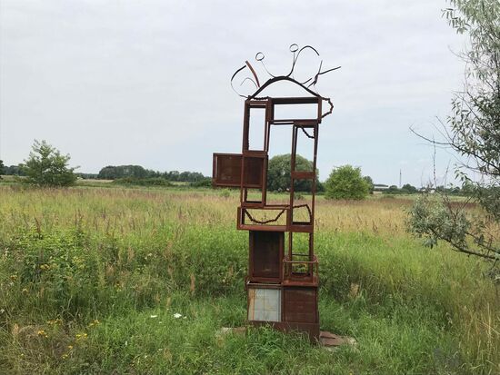 Auf dem Weg nach Gräfenhainichen Skulpturen aus Altmetall.