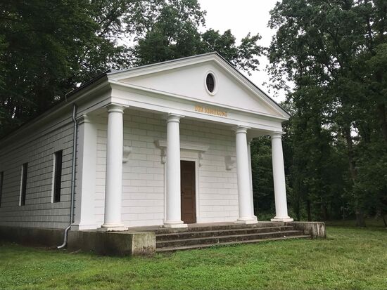 Solitüde im Sieglitzer Park. Das liegt unmittelbar an der Elbe.