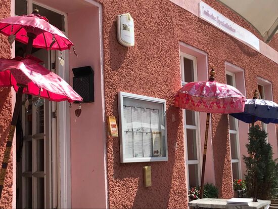 ....werde ich von diesen Schirmen angezogen, die kleine ich aus Indien