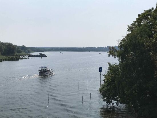 Schon einiges los zu Lande und zu Wasser.