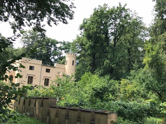 Das ist kein Schloss, sondern ein Privathaus.