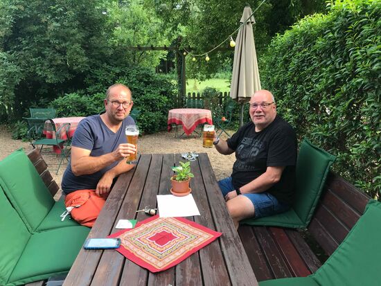 Und ich freue mich riesig über den Überraschungsgast Ludger.