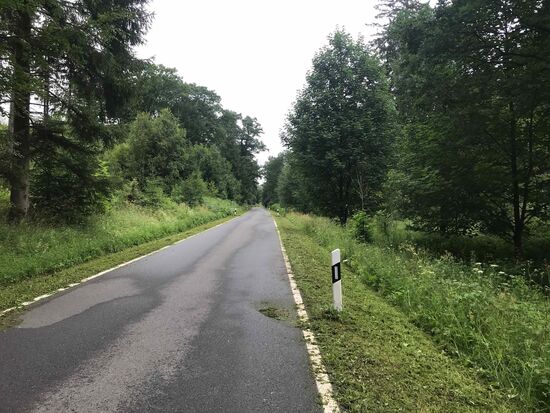 ....oder solche kleinen Straßen.