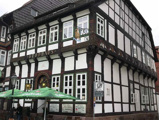 Meine Wahl ist das Brodhaus.