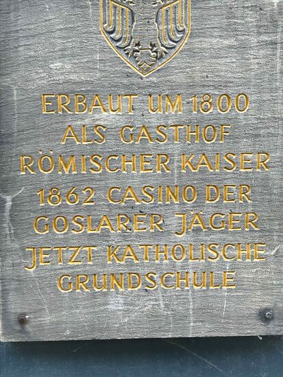 ...genau, der Gasthof Römischer Kaiser 