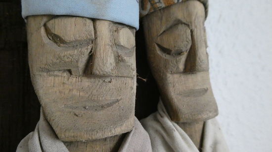 2 Mitbringsel, die mich immer an meine fantastische Reise ans Torajaland in Sulawesi erinnern.