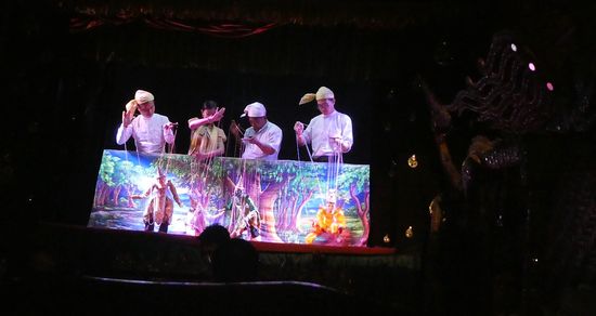 manchmal mit, manchmal ohne die Spieler zu sehen