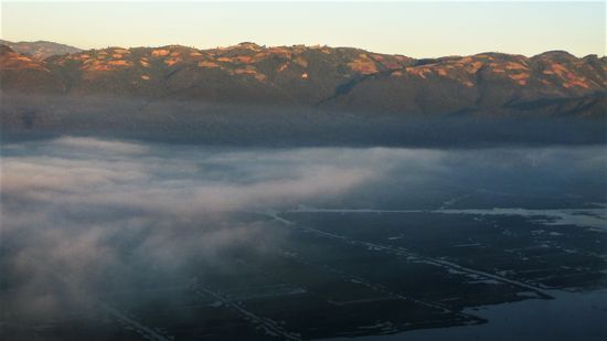 die Wolken verhindern einen schönen Sonnenaufgang - auch dieses Mal - trotzdem spektakulär
