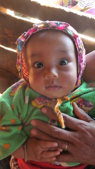 die Enkelin wird vermutlich auch keinen Halsschmuck mehr tragen