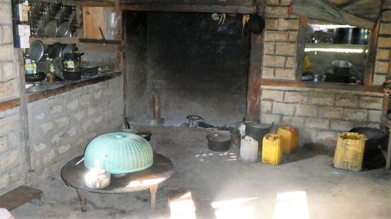 Küche, Wohnzimmer und Schlafzimmer in einem