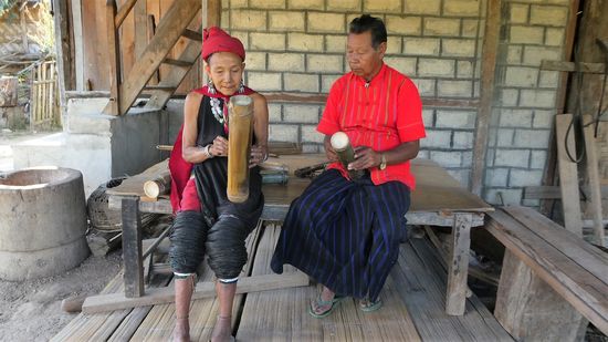 aus Bambus hergestellte Instrumente