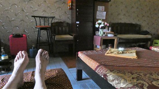 ich werde langsam wieder warm mit Thailand. Hat ja schließlich auch große Vorteile, die guten Massagen für wenig Geld zu nutzen.