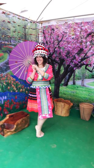 Dana leiht sich ein Kostüm aus. Ich hab mich nicht getraut (hinterher mich aber drüber geärgert, dass ich es nicht getan habe)