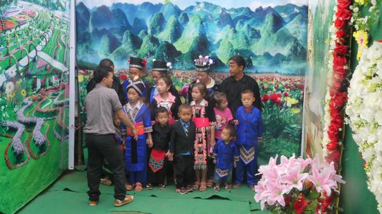 die Familien wird ordentlich platziert, hin und her gerückt, bis alles stimmt