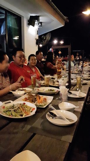 ich habe es sehr bedauert, kaum was essen zu können, das hat wirklich sehr lecker ausgesehen.