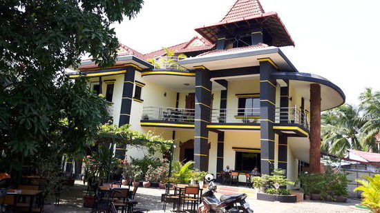 nach 2 Tagen bin ich dann umgezogen in ein wunderbares Guesthouse, ein bischen näher ins Geschehen