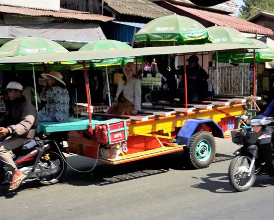 Tuktukbus