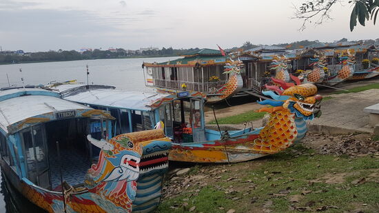 die Drachenboote für die Touris
