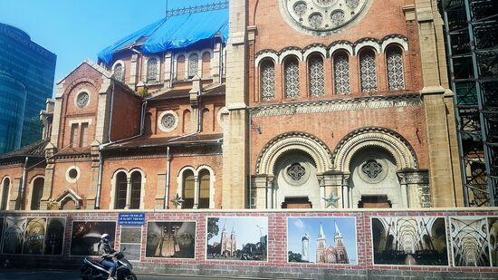 Notre Dame - leider geschlossen wegen Sanierung