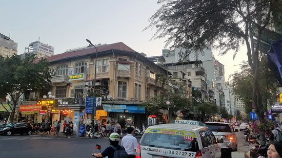 große und kleine Häuser in Eintracht