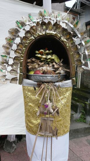 kleiner Schrein an der Strasse