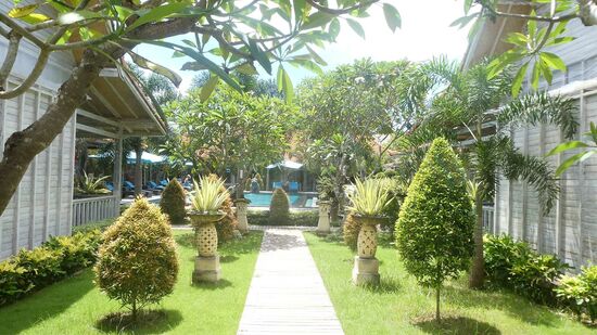 der Weg zum Bungalow