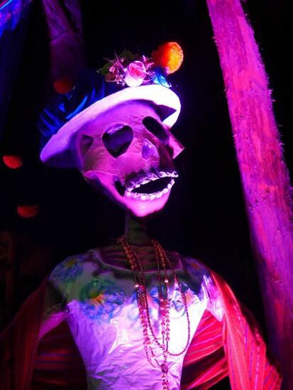 Der Dia de Muertos (Tag der Toten) ist einer der wichtigsten mexikanischen Feiertage zum Gedenken der Verstorbenen. Darüber werden wir noch berichten ...