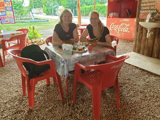 Zwei teure Suppen an der Autobahnraststätte ...