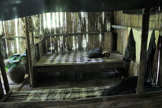 oben drüber war das Bett der Tochter, die Leiter zum Bett wurde dann abends in das elterliche Schlafgemach gelegt