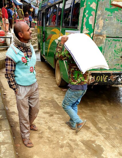 "Mann" trägt hier Rose