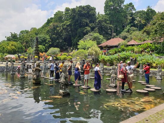 Anstellen für die beste Selfieposition.