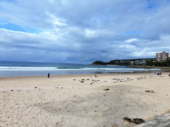 Ich fahre mit dem Public boat nach Manli, ein paar Kilometer weiter mit Strand vielen Liegeplätzen für Segelbooten