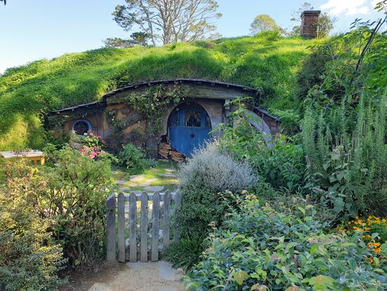 Wenn ich nicht nur die Bücher gelesen hätte, sondern auch den Film geschaut, wäre es vermutlich interessanter gewesen, hier durchzulaufen