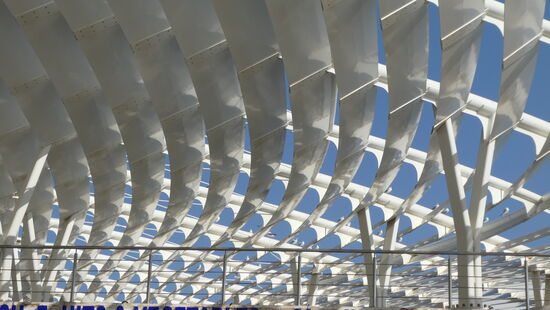 Eine äußerst noble Überdachung für die Fischhalle