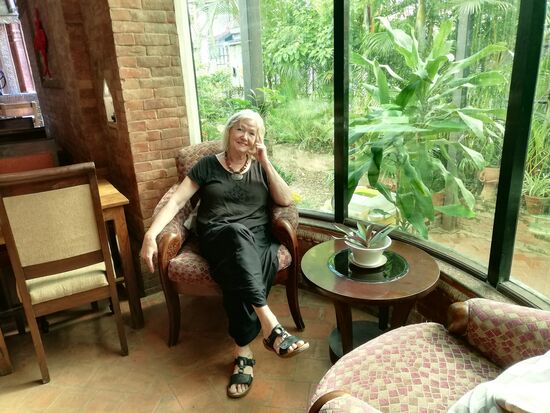 Maritta in Warteposition kurz nach dem Frühstück.