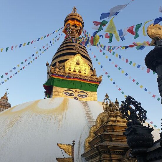 Die Stupa im letzten Sonnenlicht.