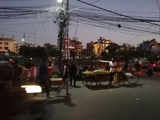 Unten vor dem Tempel herrscht noch Trubel