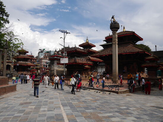 Natürlich gibts im Weltkultuerbe viele Touristen - und Tauben.