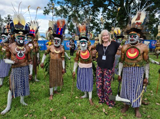 Kleines Größebeispiel: ich bin 170cm groß. Die meisten sind doch wesentlich kleiner