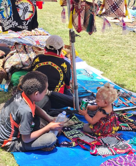auch immer wieder zu sehen; Kinder mit blonden Haaren