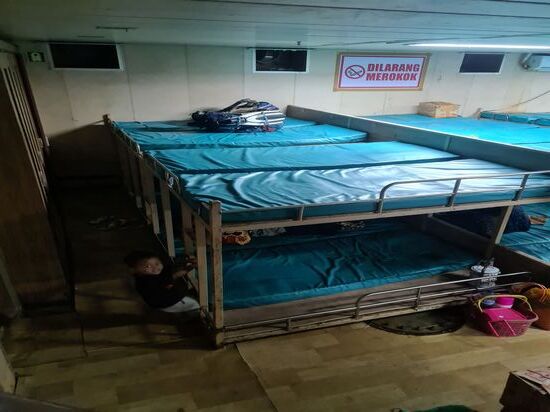 So haben die Betten ausgesehen. Umgerechnet ,120 € für eine 12 stündige Fahrt über Nacht.